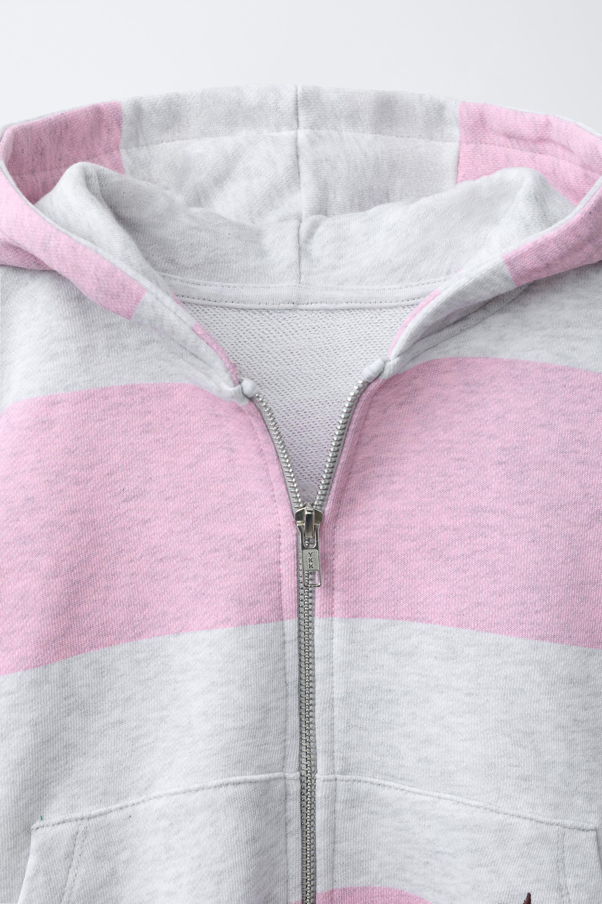 STRIPED PATCH ZIP HOODIE